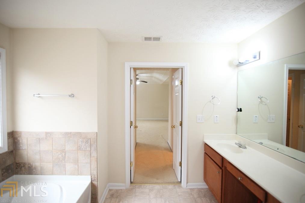 1070 Maple Leaf Dr, Mcdonough, GA 30253 photo 18