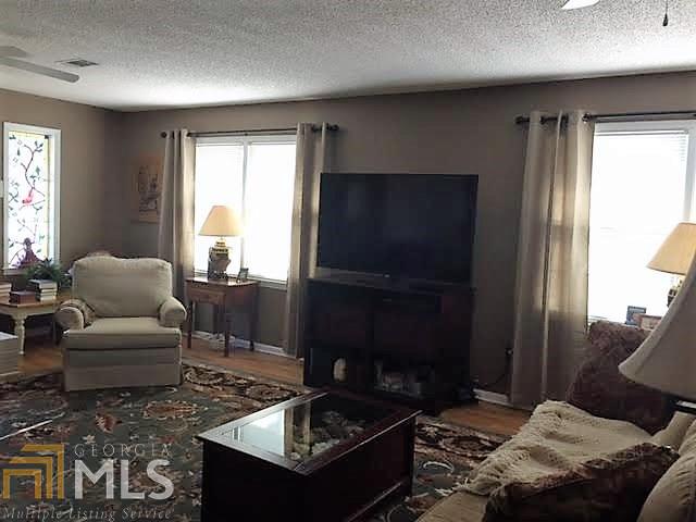 133 10th St, Cochran, GA 31014 photo 3