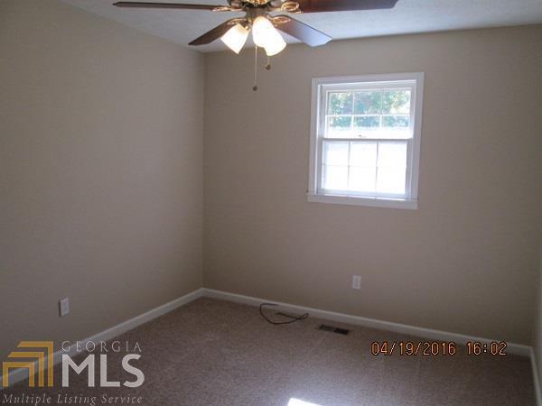122 N Lake Dr, Lagrange, GA 30240 photo 12