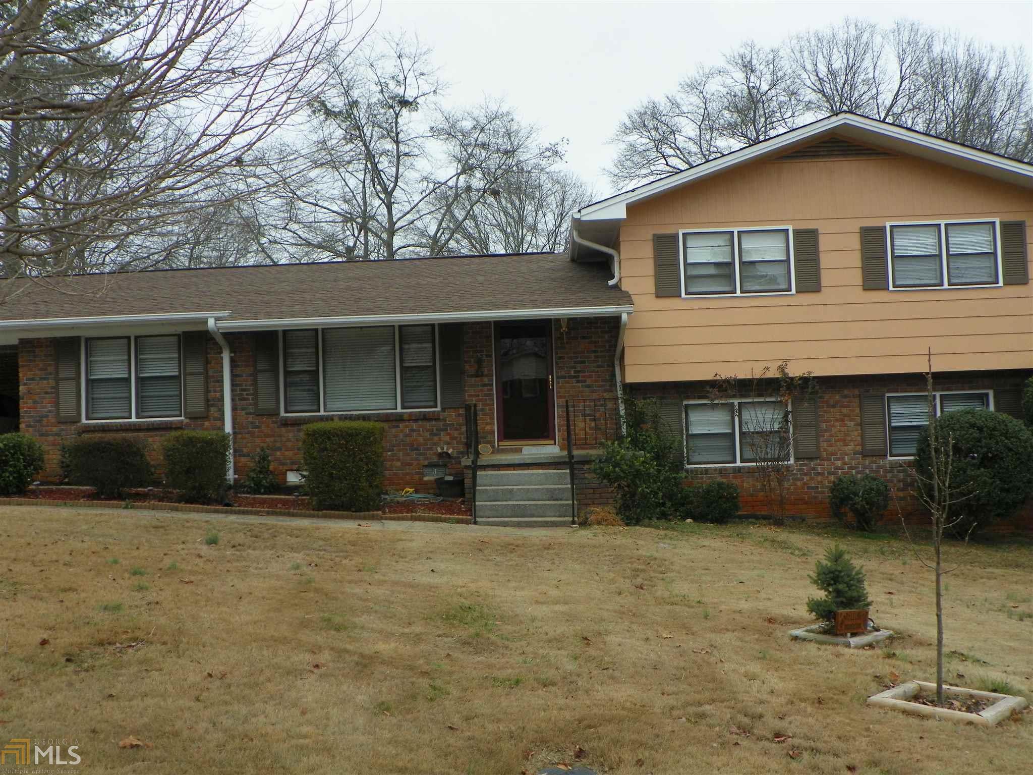 72 Crestlawn Dr, Toccoa, GA 30577 photo 4