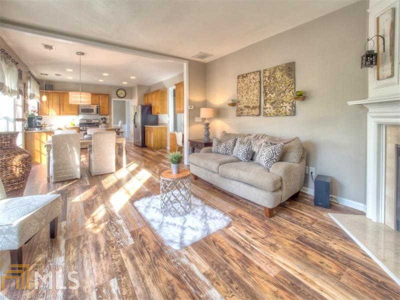 135 Hammersmith Dr, Suwanee, GA 30024 photo 7
