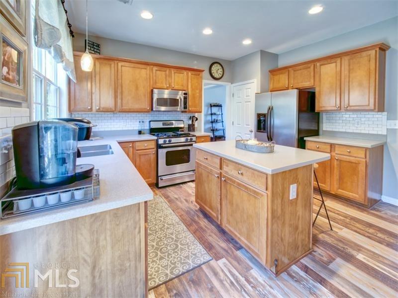 135 Hammersmith Dr, Suwanee, GA 30024 photo 18