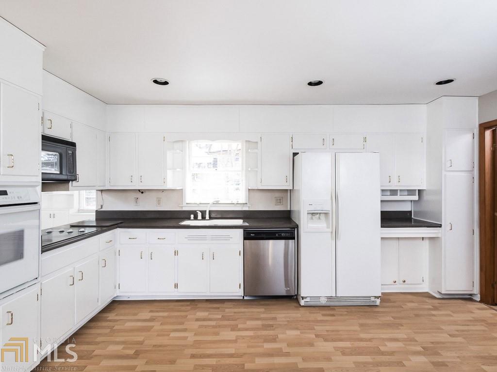 2855 Dresden Way, Chamblee, GA 30341 photo 6