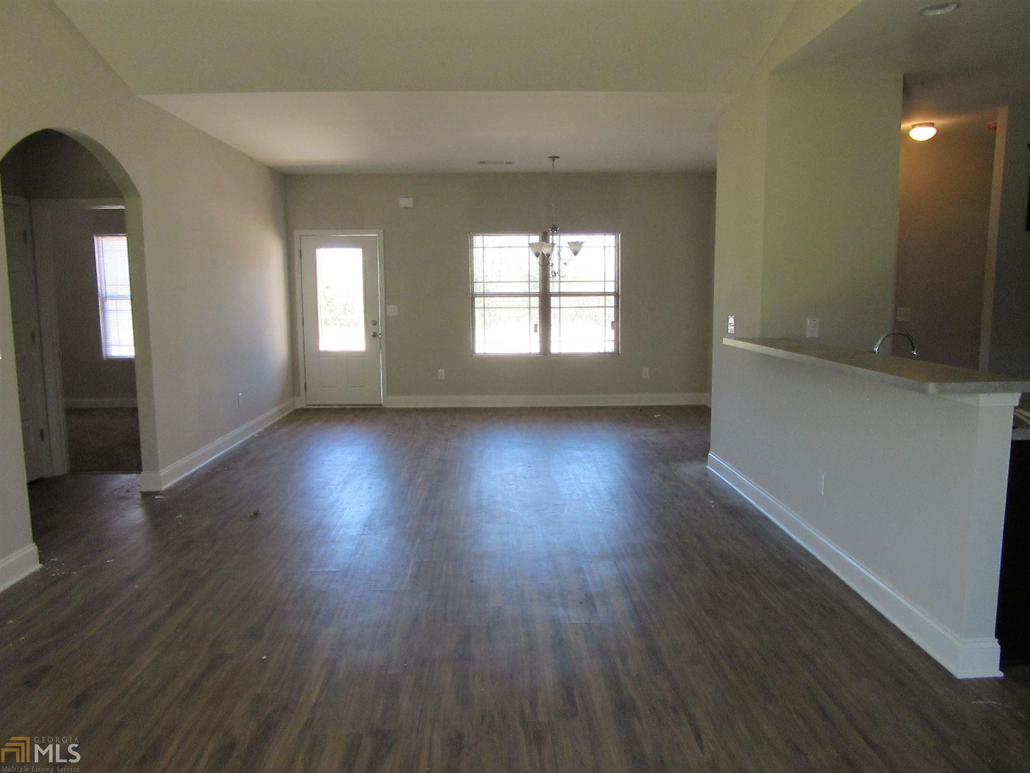 452 Stanebrook Ct, Jackson, GA 30233 photo 4