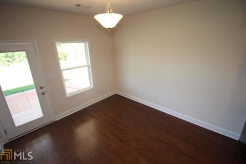 405 Lago Ct, Lagrange, GA 30241 photo 12