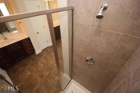 405 Lago Ct, Lagrange, GA 30241 photo 17