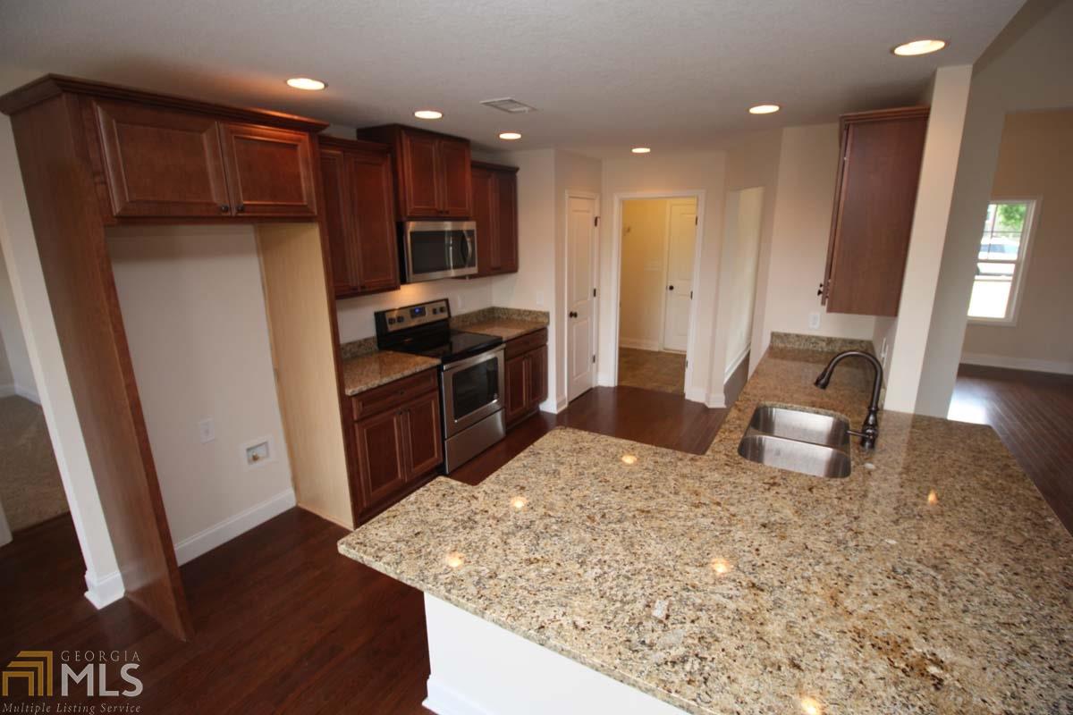 403 Lago Ct, Lagrange, GA 30241 photo 3