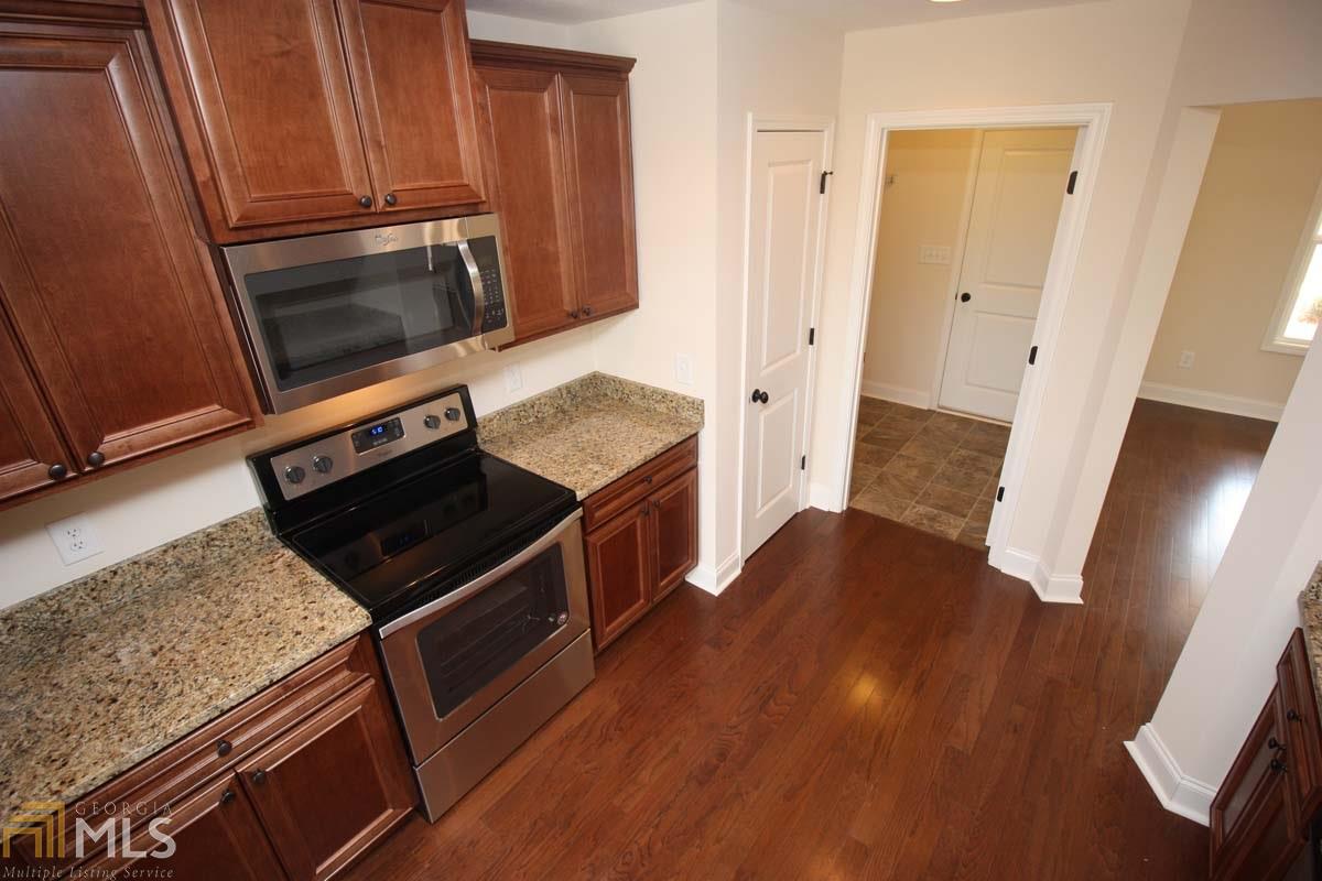 403 Lago Ct, Lagrange, GA 30241 photo 11