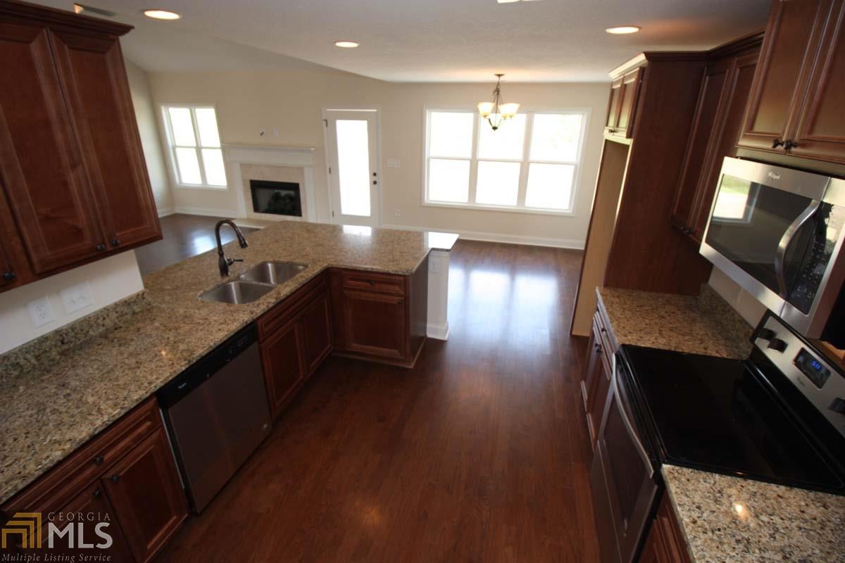 403 Lago Ct, Lagrange, GA 30241 photo 13