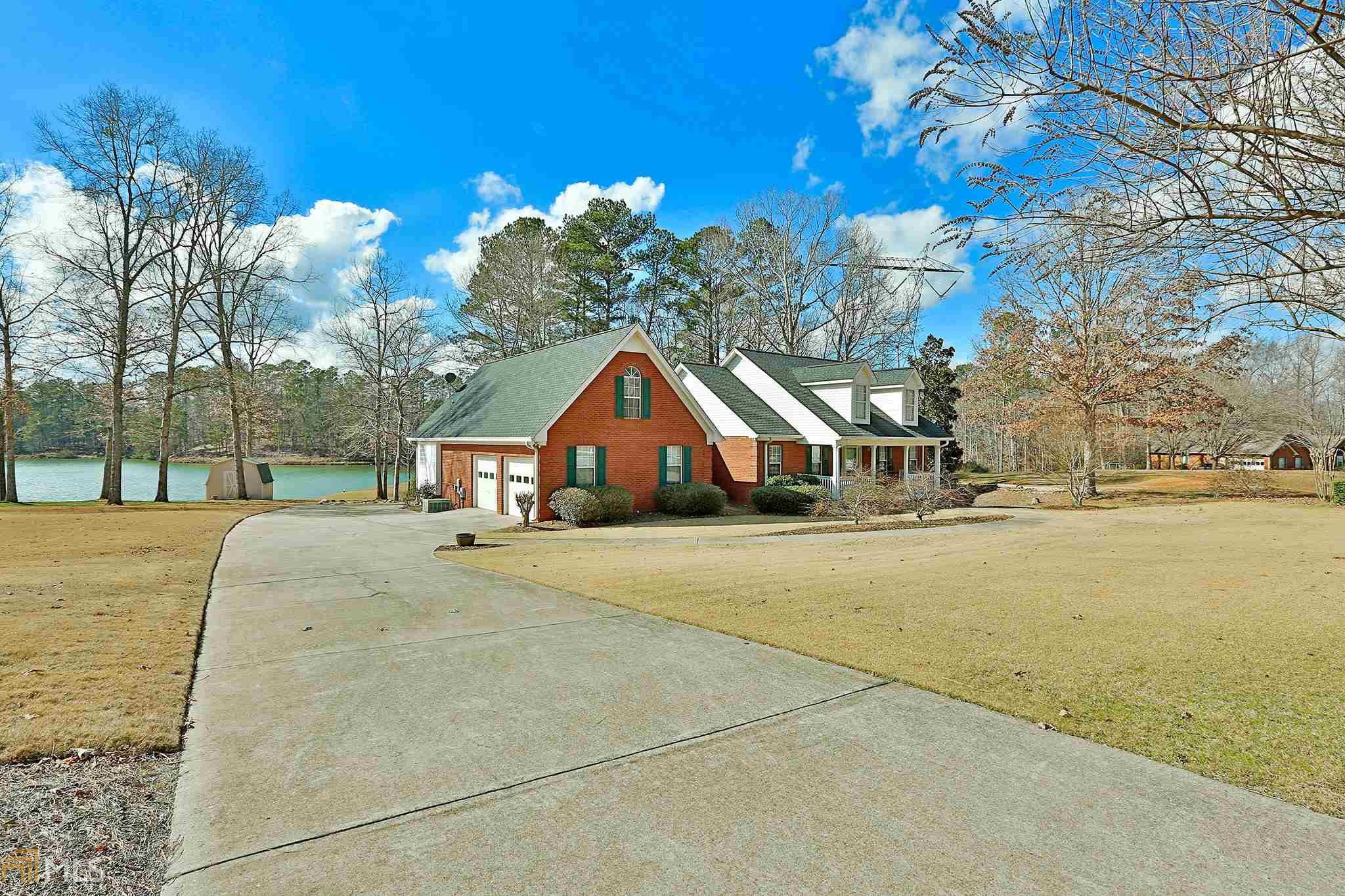 143 Shoreline Way, Hampton, GA 30228 photo 2