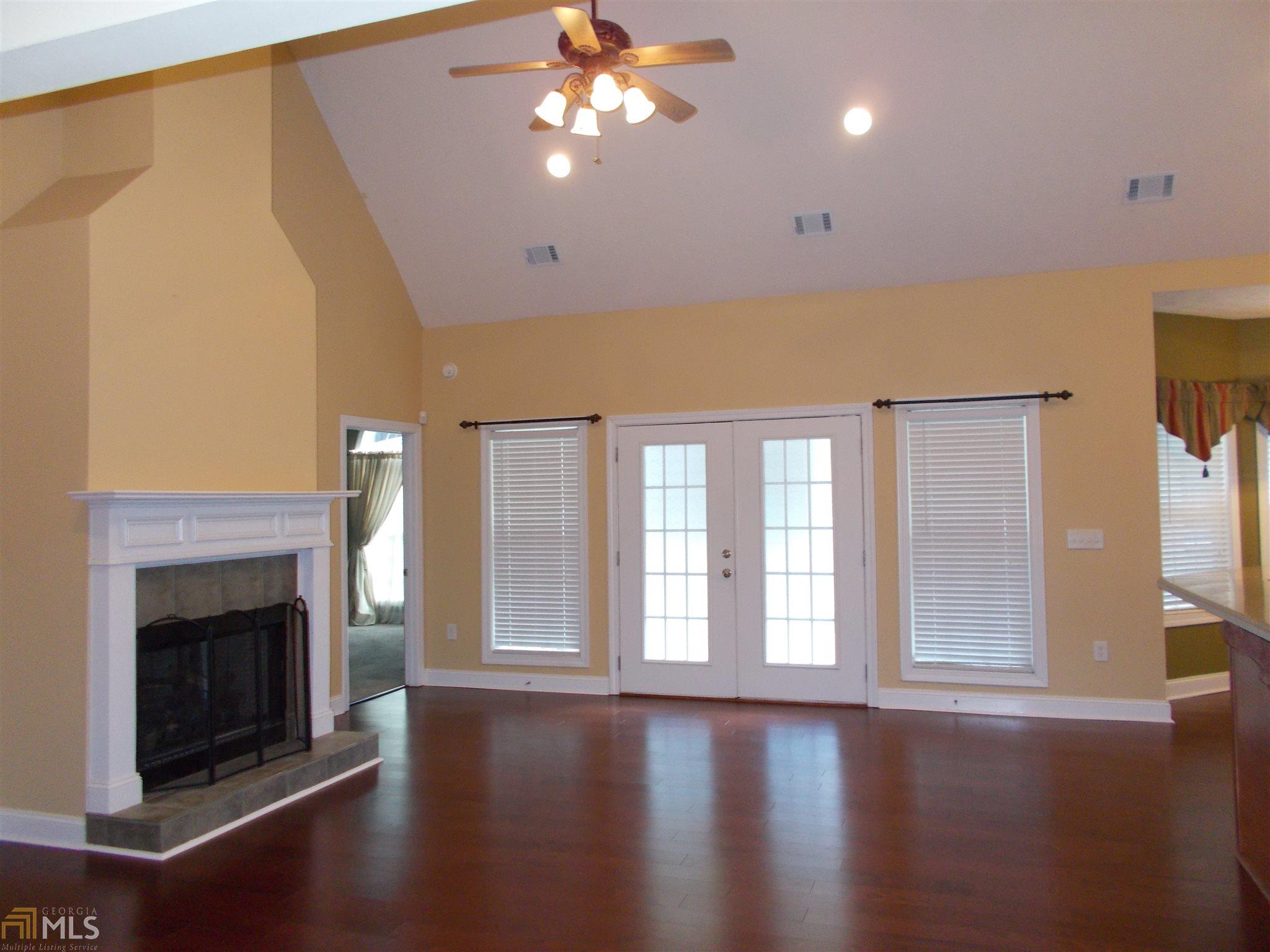 111 E Ball, Jackson, GA 30233 photo 3