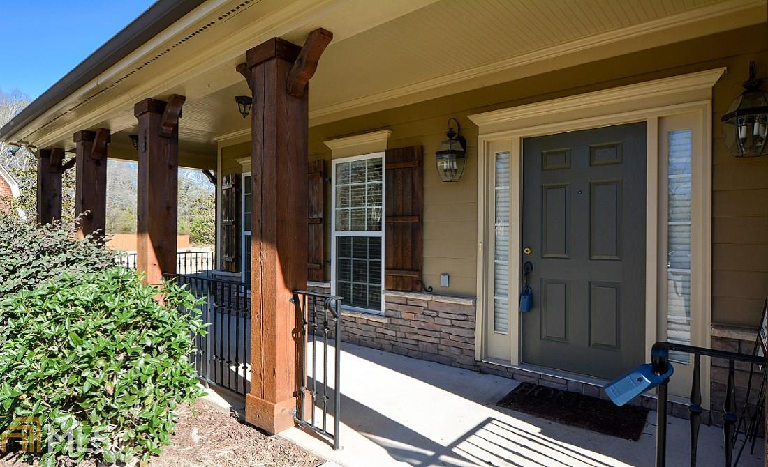 125 Pyron Pt, Tyrone, GA 30290 photo 3
