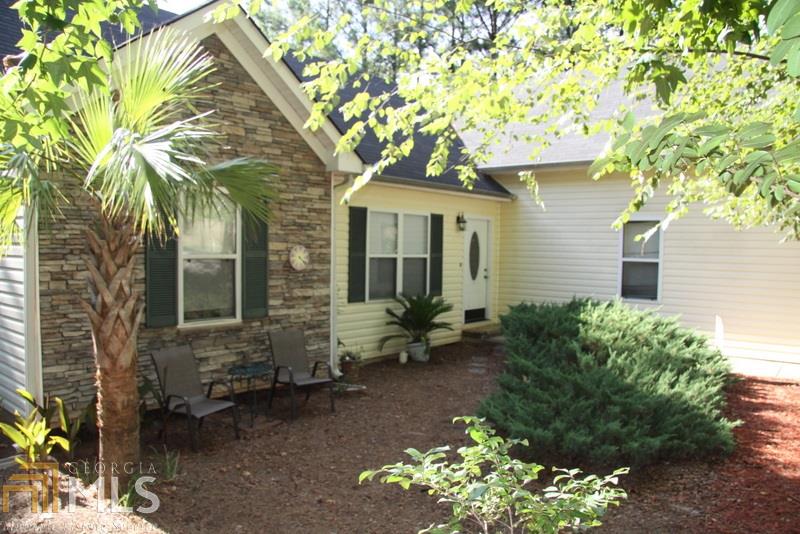 140 Macadamia Ct, Covington, GA 30016 photo 2