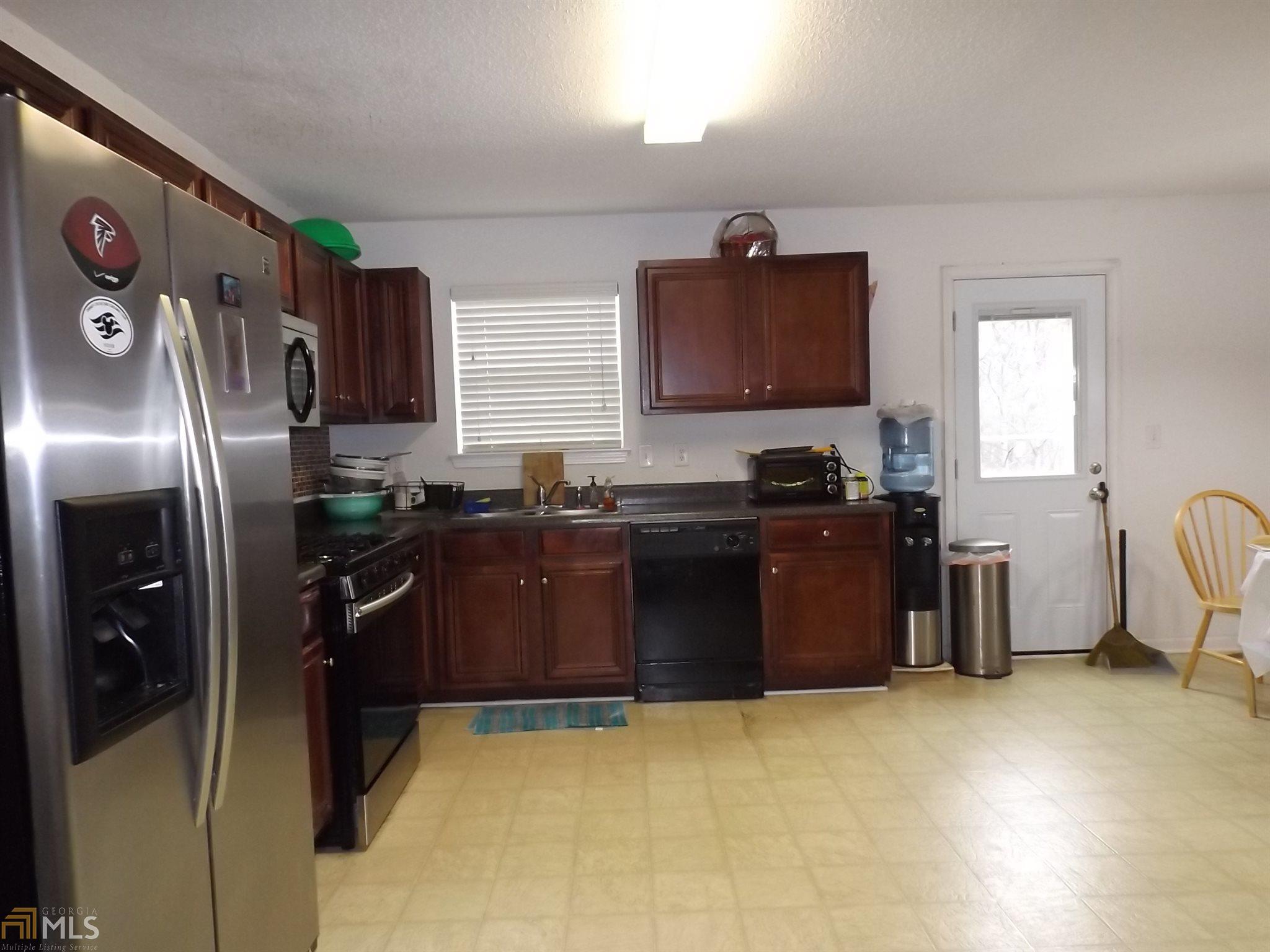 6021 Redtop Loop, Fairburn, GA 30213 photo 3