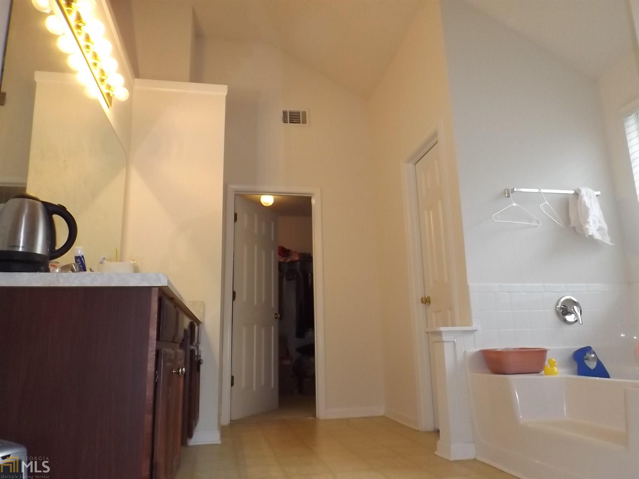 6021 Redtop Loop, Fairburn, GA 30213 photo 17