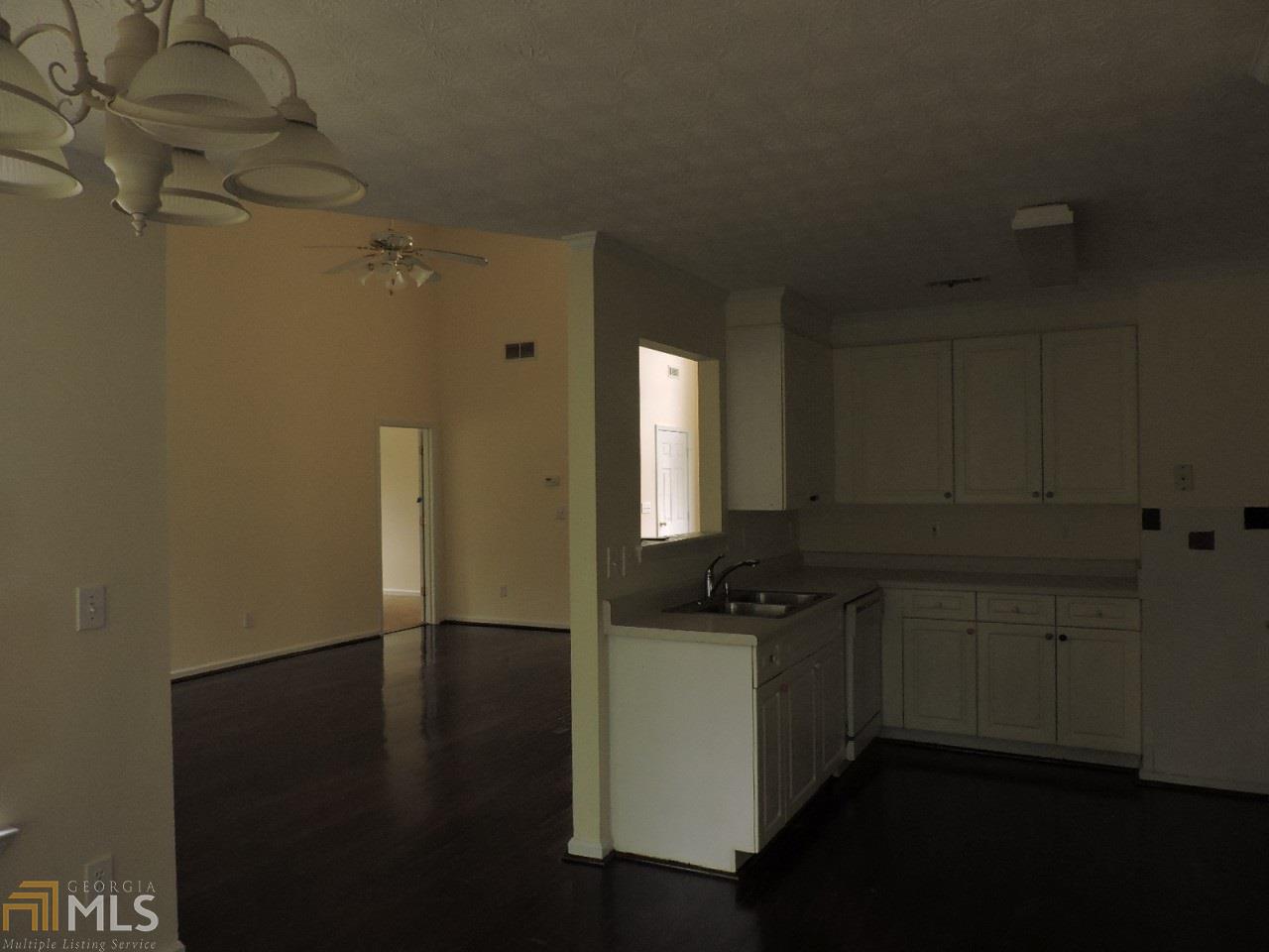 11213 Weeping Willow Pl, Hampton, GA 30228 photo 9
