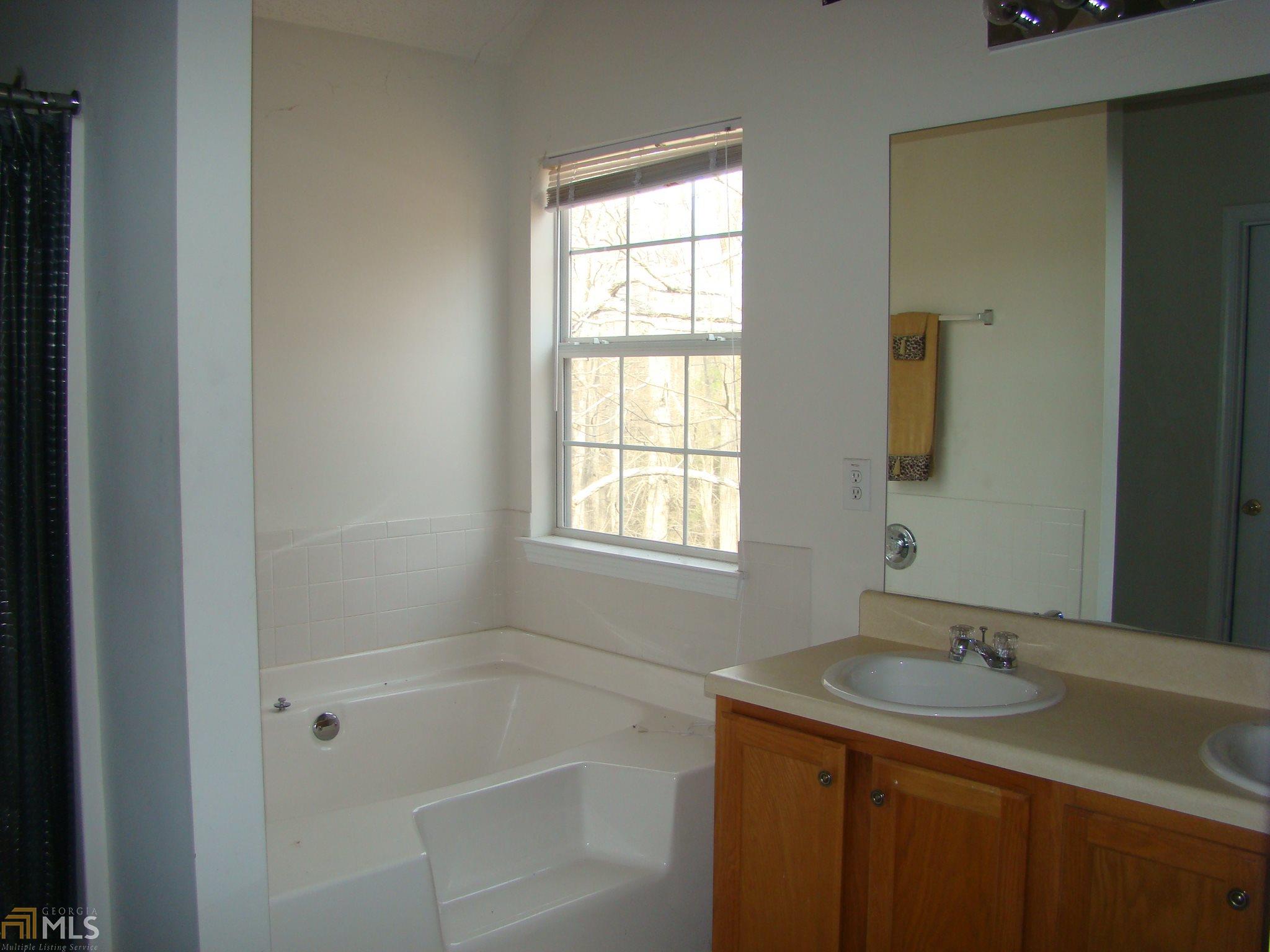 205 Cinnamon Oak Cir, Covington, GA 30016 photo 8