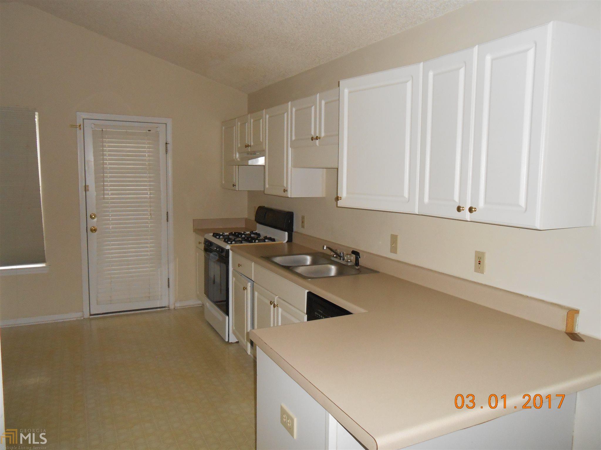 218 Adam Cir, Mcdonough, GA 30253 photo 9