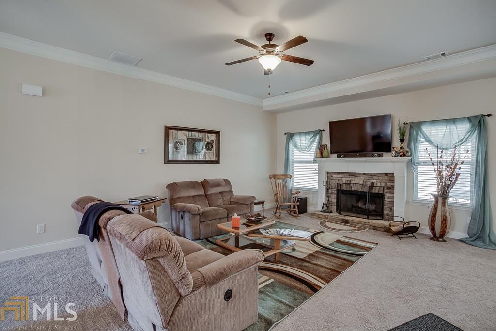 1683 Shadowstone, Winder, GA 30680 photo 4