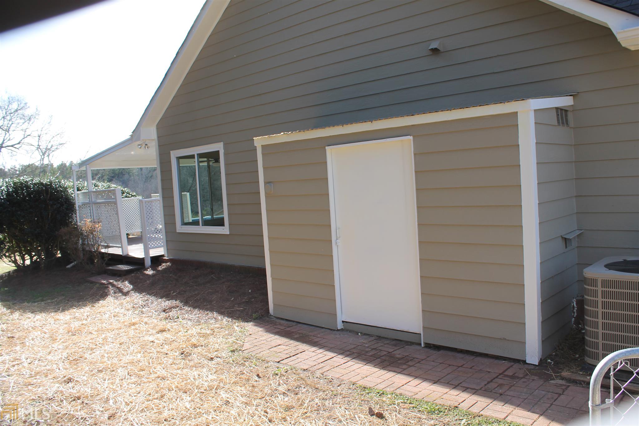 613 Rivermill Rd, Bethlehem, GA 30620 photo 6