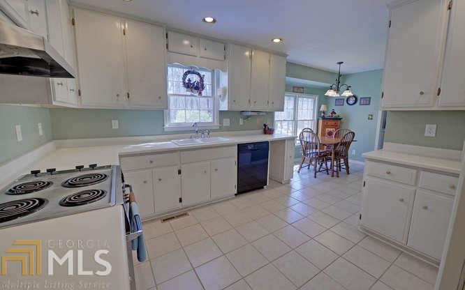359 Wesley Cir, Toccoa, GA 30577 photo 10