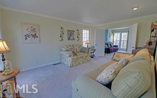 359 Wesley Cir, Toccoa, GA 30577 photo 3