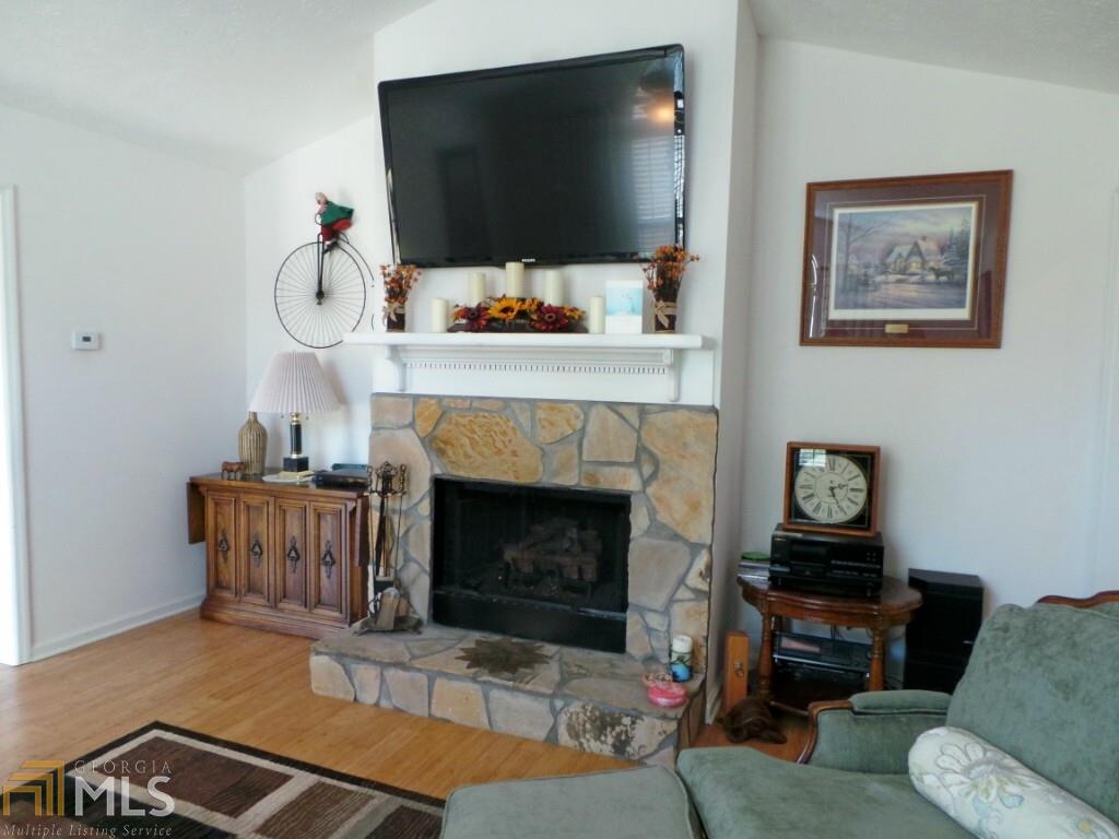166 Wellington Dr, Lagrange, GA 30240 photo 3