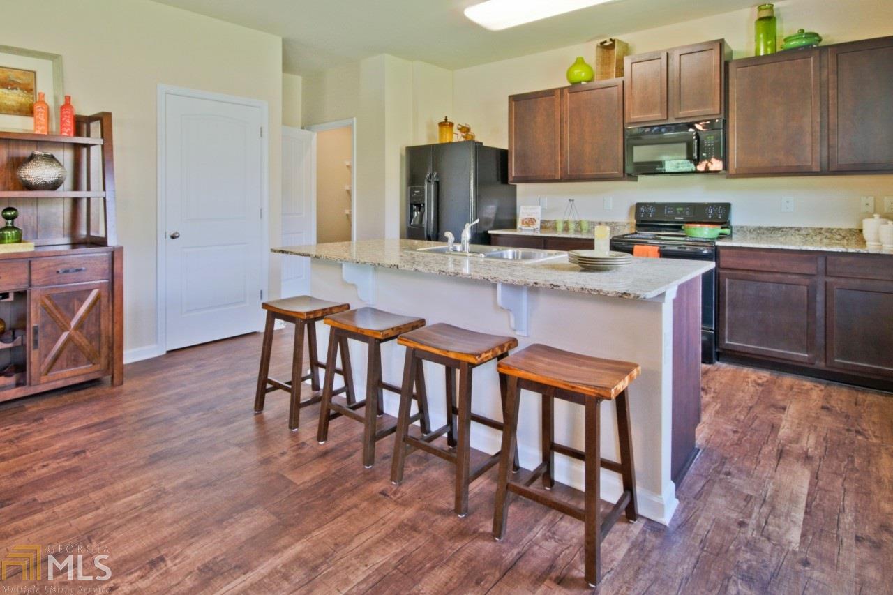 1007 Eldon Ln, Fairburn, GA 30213 photo 8