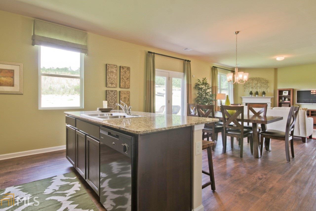 1007 Eldon Ln, Fairburn, GA 30213 photo 11