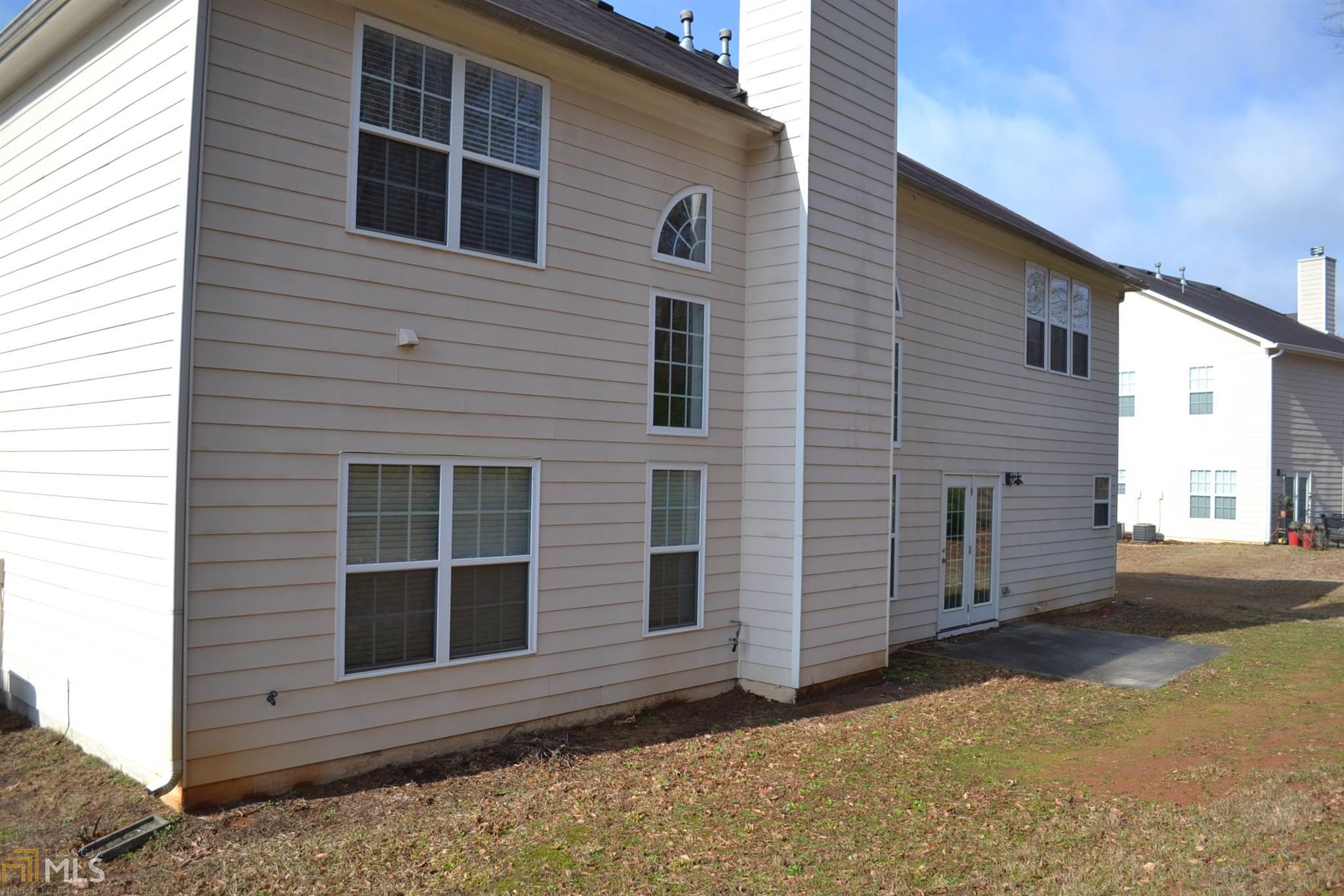 1390 Fall River Dr, Conyers, GA 30013 photo 3