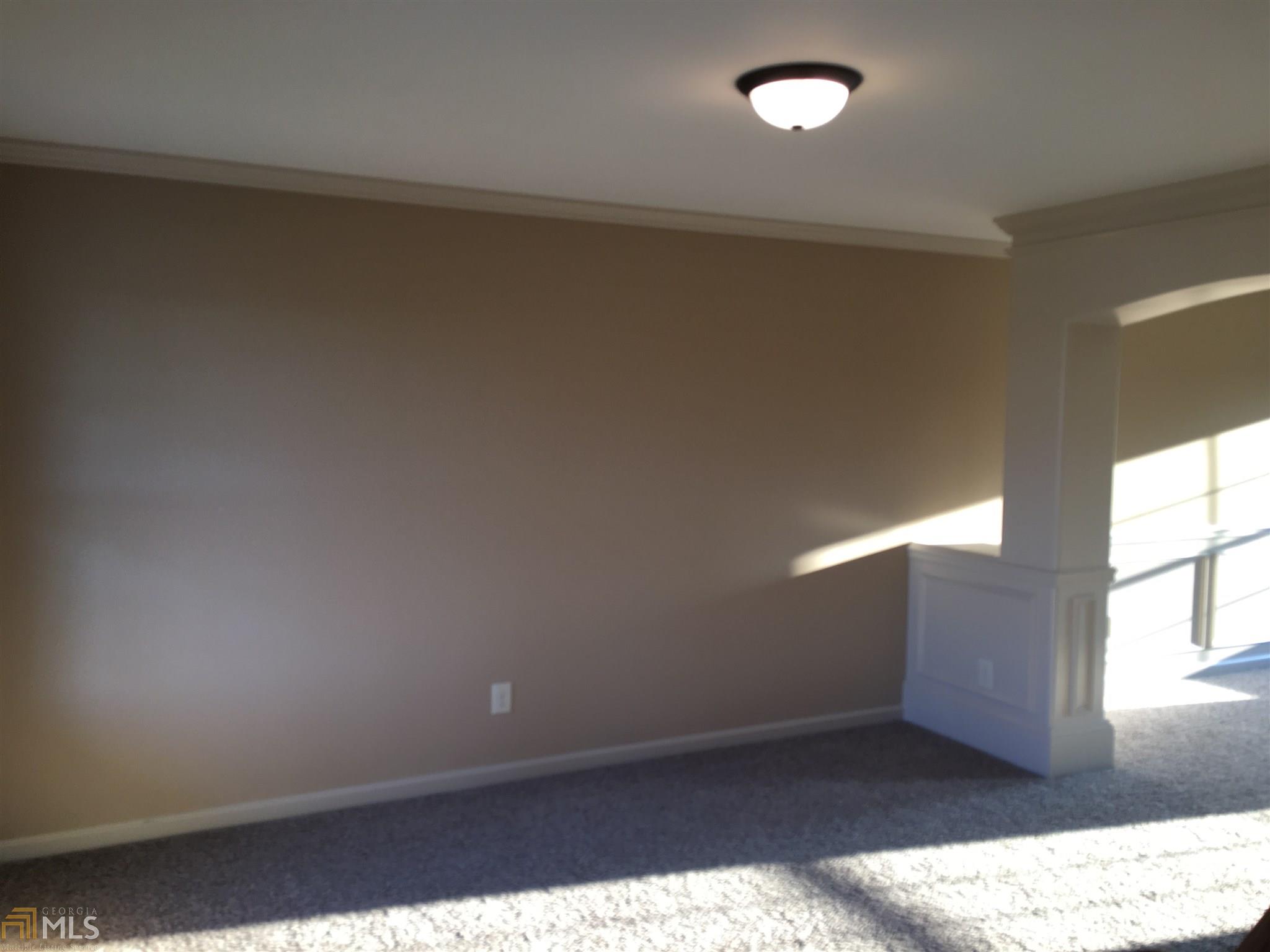 508 Highpoint Cir, Winder, GA 30680 photo 3