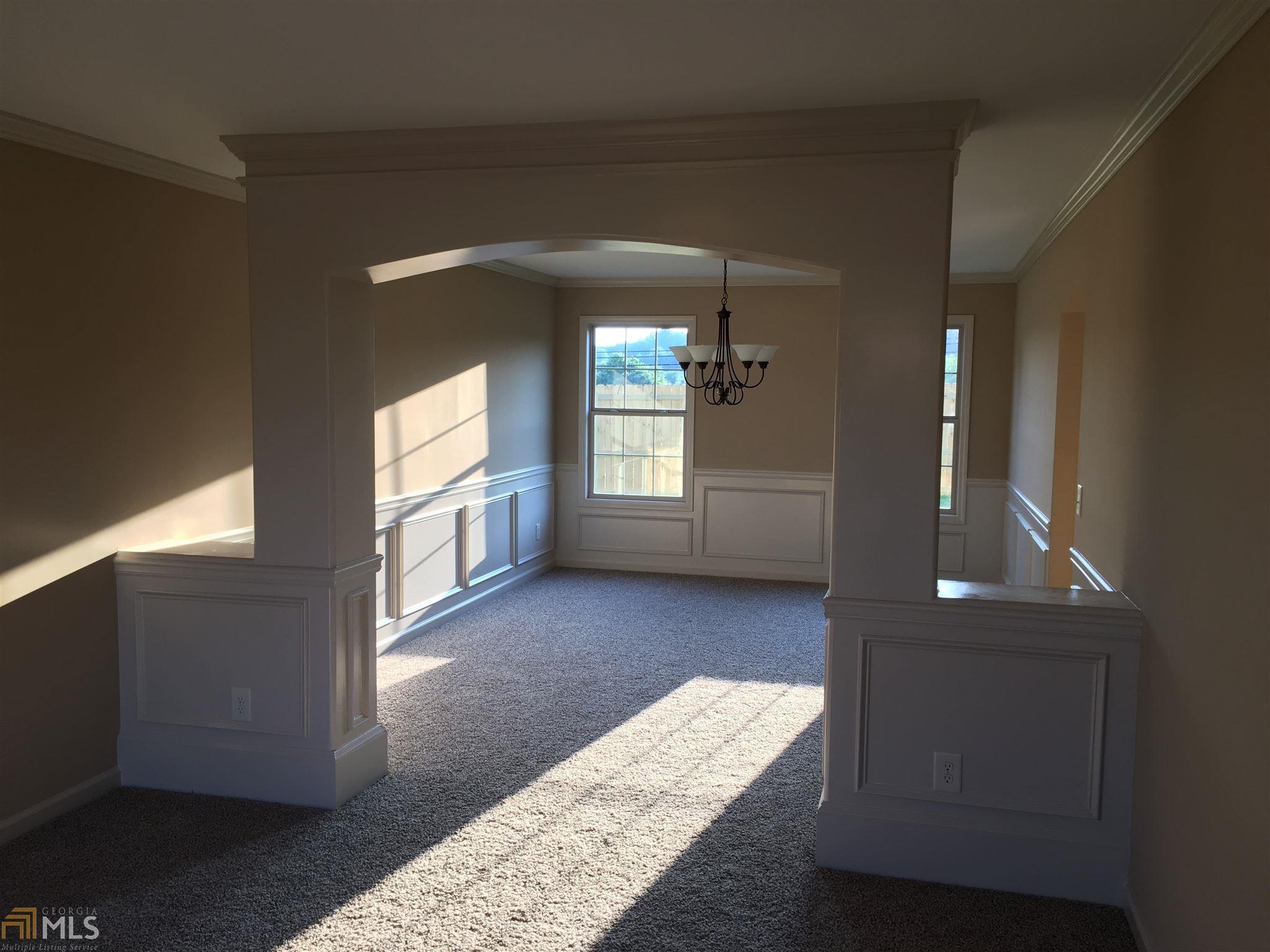 508 Highpoint Cir, Winder, GA 30680 photo 4