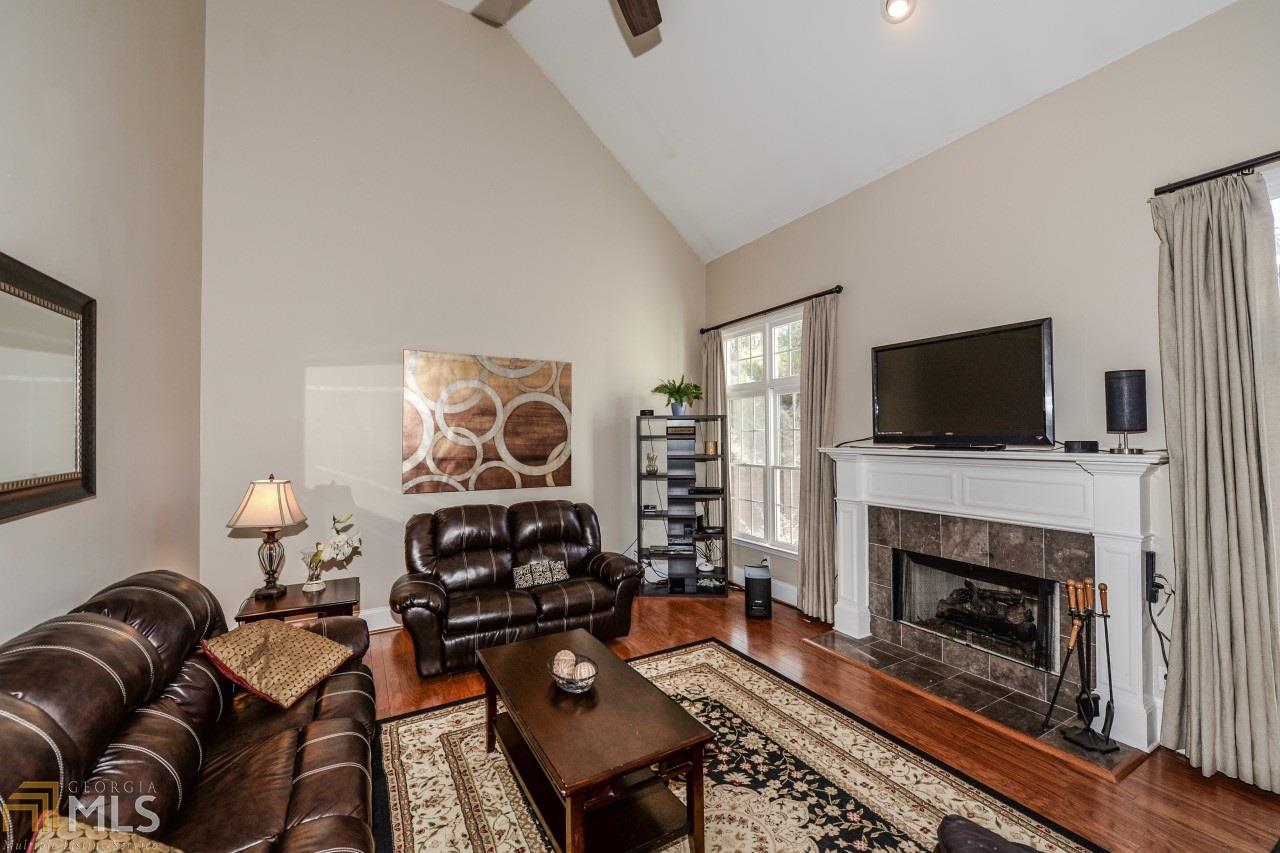 3930 Stonebriar Ct, Duluth, GA 30097 photo 9