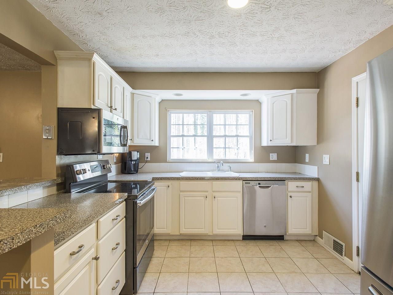 11773 Pine Needle Ln, Hampton, GA 30228 photo 5