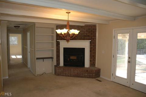 32 Hammett Rd, Lagrange, GA 30241 photo 4