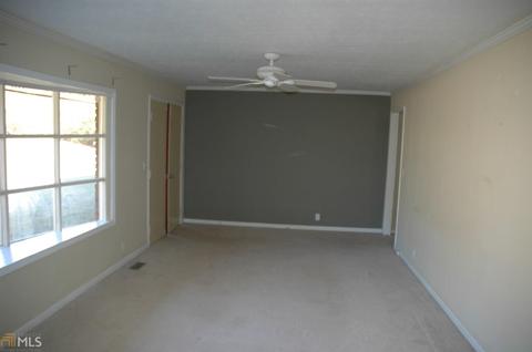 32 Hammett Rd, Lagrange, GA 30241 photo 3