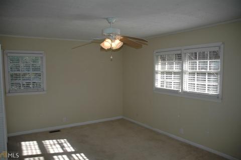 32 Hammett Rd, Lagrange, GA 30241 photo 8