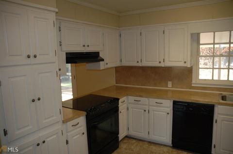 32 Hammett Rd, Lagrange, GA 30241 photo 6