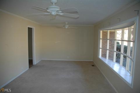 32 Hammett Rd, Lagrange, GA 30241 photo 2