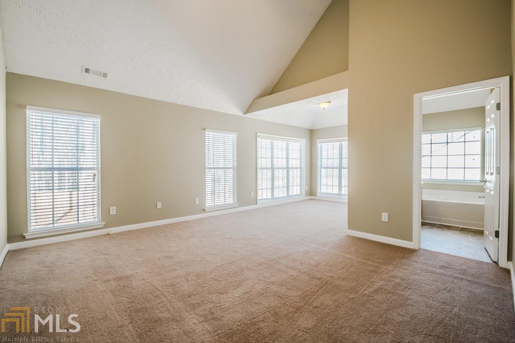 654 Michael Cir, Monroe, GA 30655 photo 11