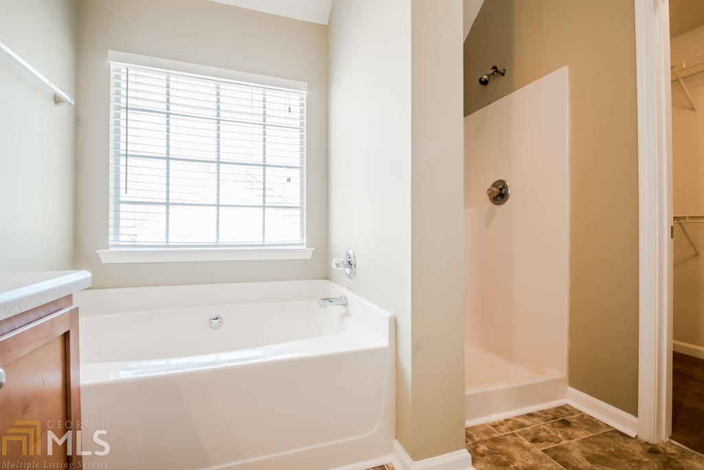 654 Michael Cir, Monroe, GA 30655 photo 14