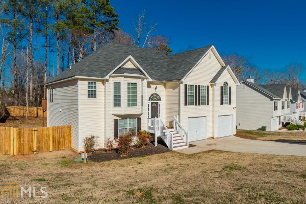 654 Michael Cir, Monroe, GA 30655 photo 2
