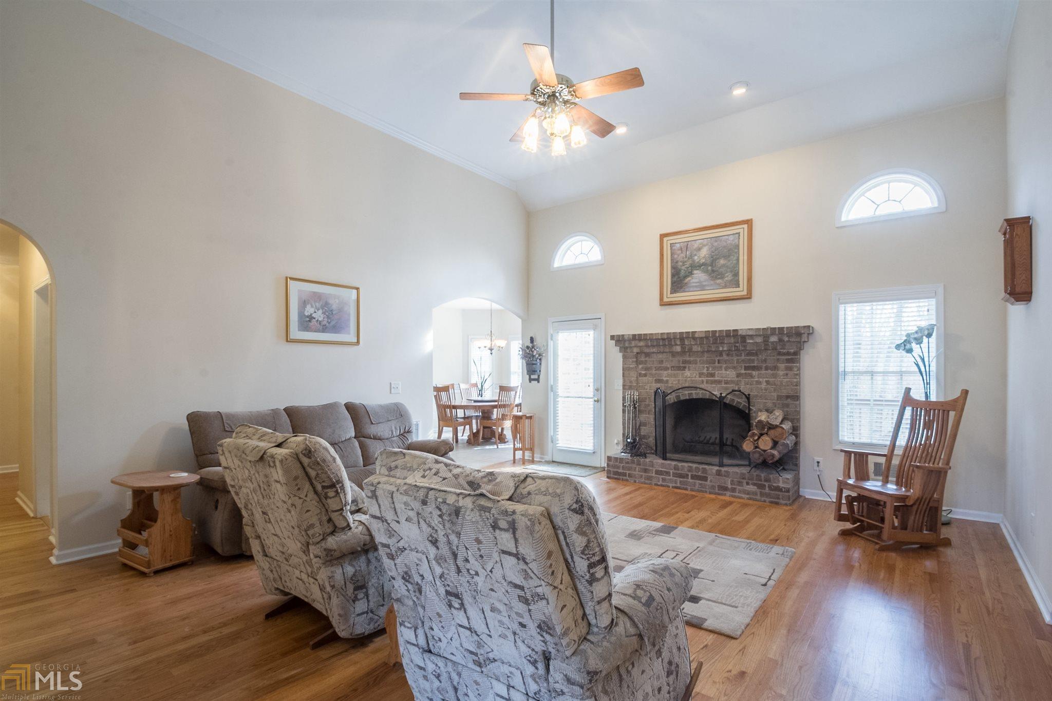 186 Stream Side Dr, Pendergrass, GA 30567 photo 6