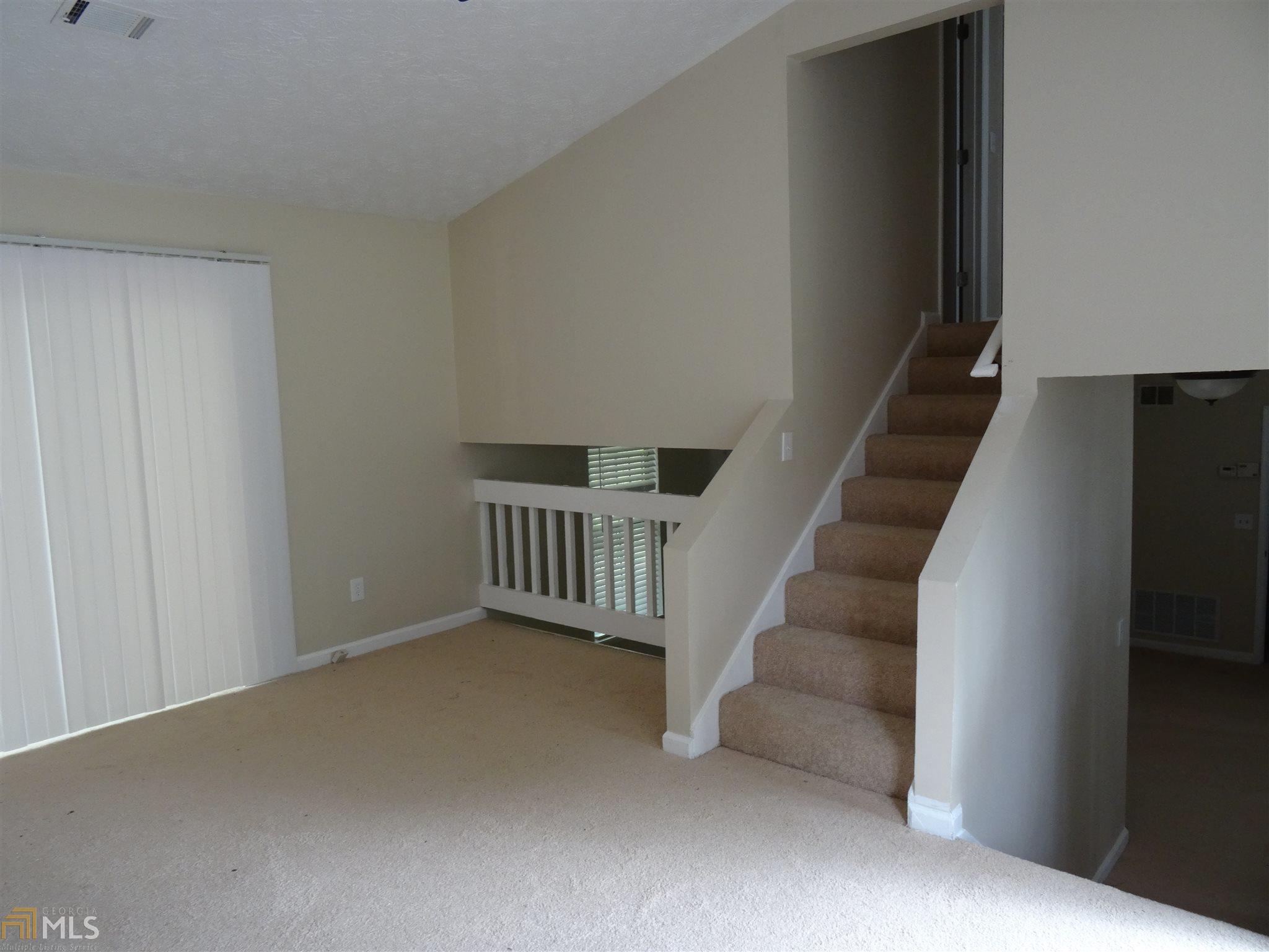 6724 Doublegate, Rex, GA 30273 photo 7