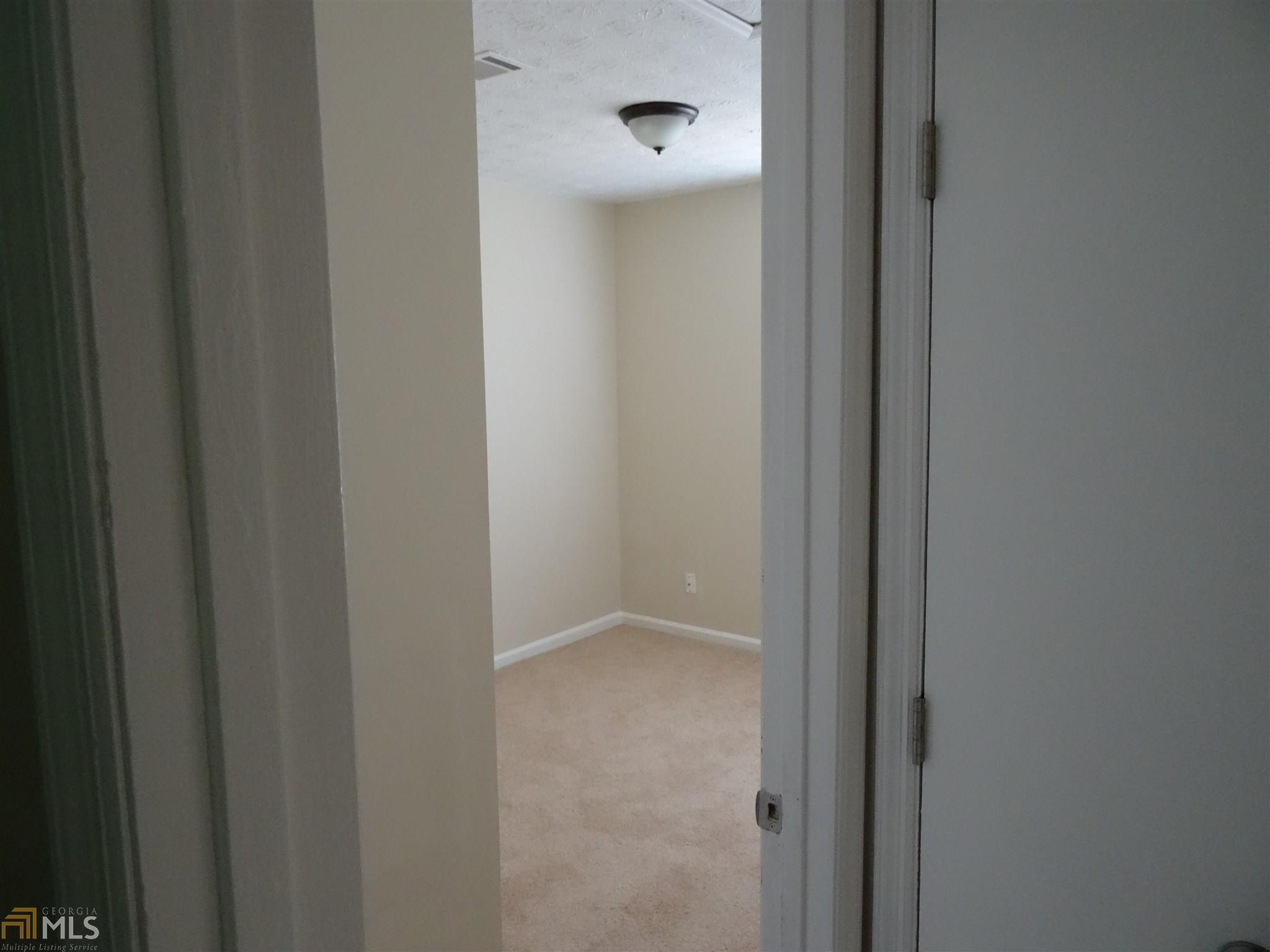 6724 Doublegate, Rex, GA 30273 photo 11