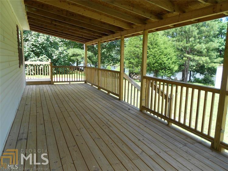 210 W James Cir, Hampton, GA 30228 photo 2