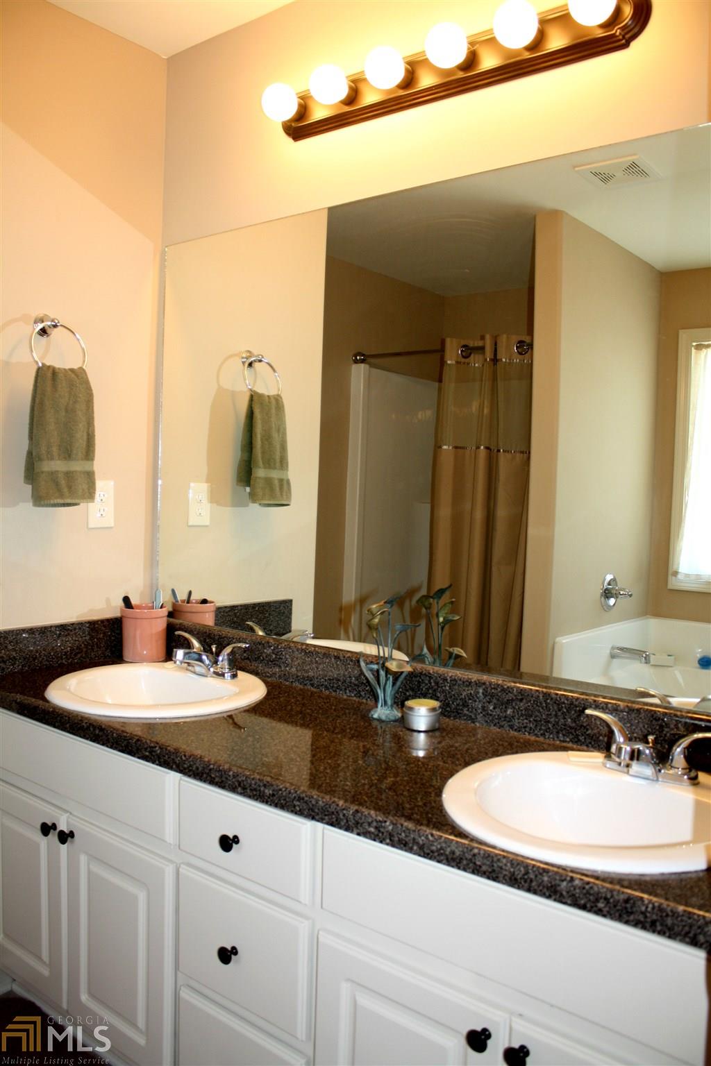 501 Highpoint Cir, Winder, GA 30680 photo 17