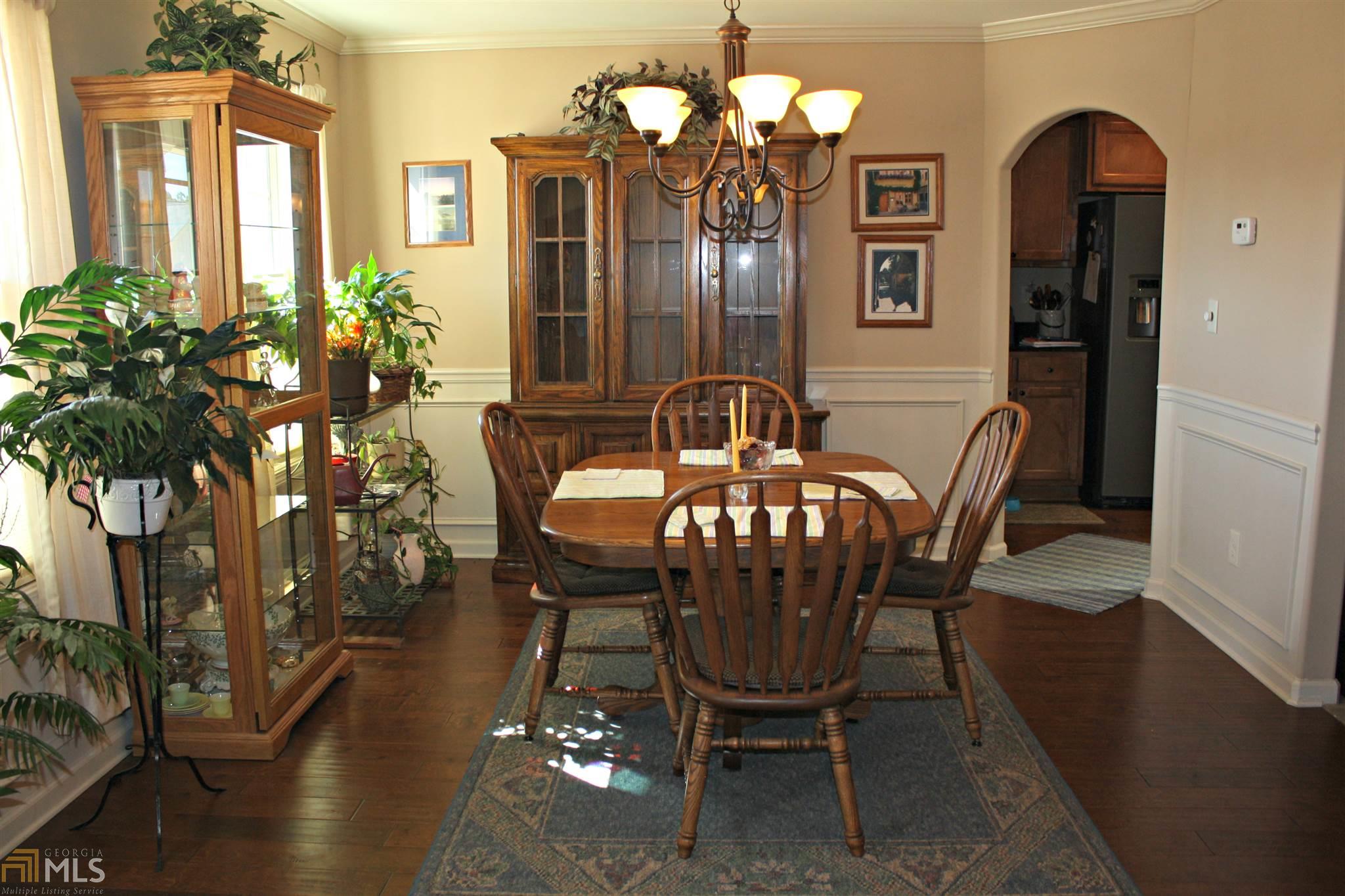 501 Highpoint Cir, Winder, GA 30680 photo 3
