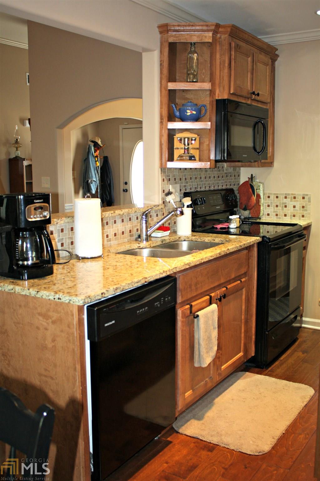 501 Highpoint Cir, Winder, GA 30680 photo 8