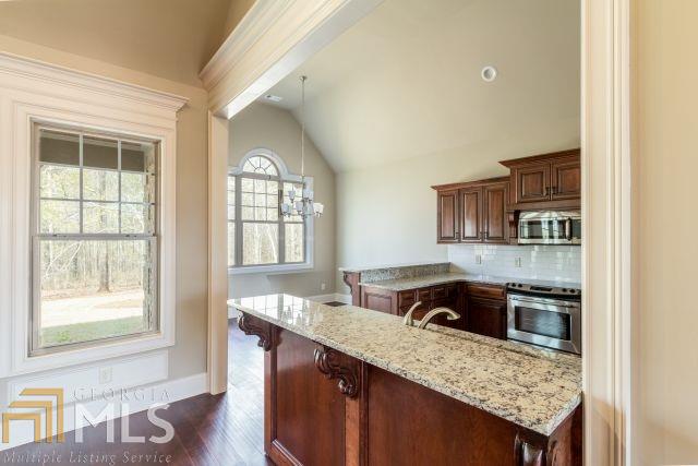 103 Crescent Dr, Forsyth, GA 31029 photo 17